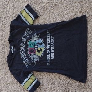 Hogwarts t shirt